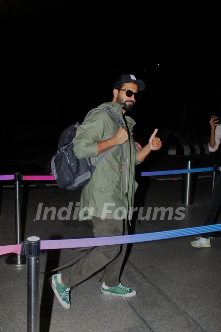 Vicky Kaushal spotted at Mumbai airport