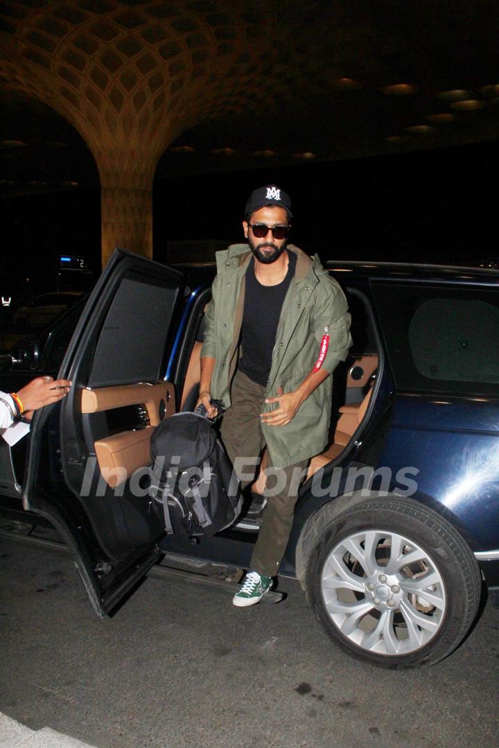 Vicky Kaushal spotted at Mumbai airport