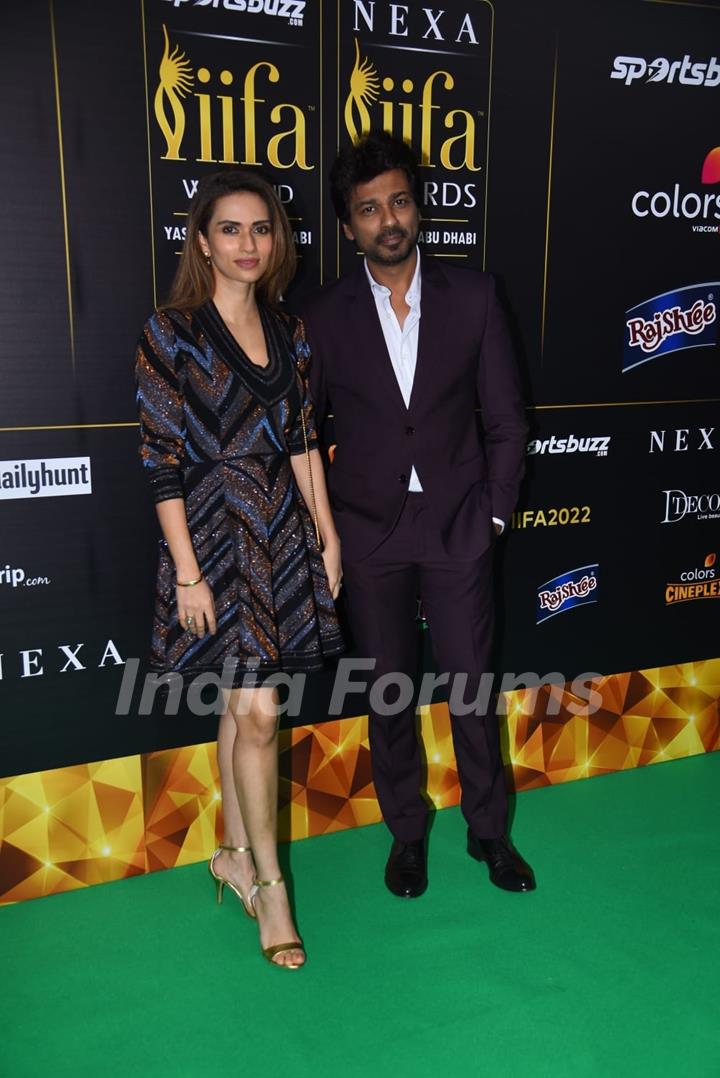 Nikhil Dwivedi and Gaurie poses on the green carpet of IIFA awards 2022 