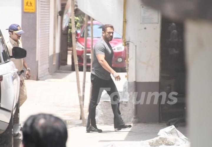 Salman Khan spotted at Bandra 