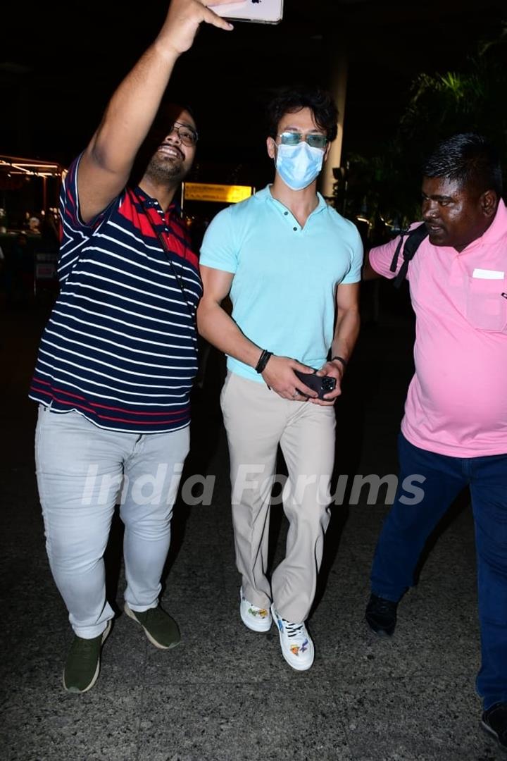 Tiger Shroff spotted at the Mumbai airport 