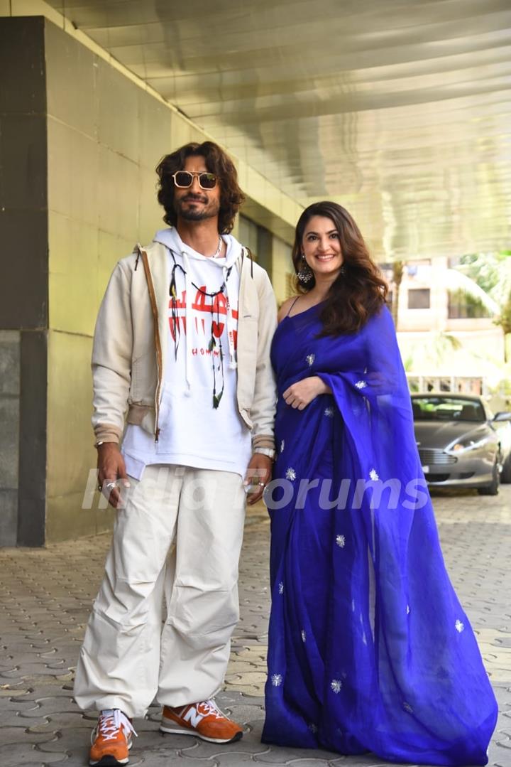 Vidyut Jammwal poses with Shivaleeka Oberoi spotted at the trailer launch of the Khuda Haafiz Chapter II: Agni Pariksha in the city 