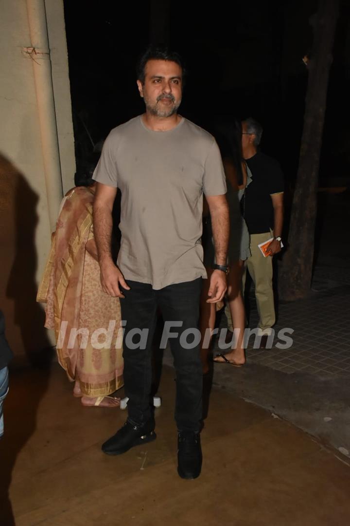 Harman Baweja spotted at Shilpa Shetty birthday party at Worli 