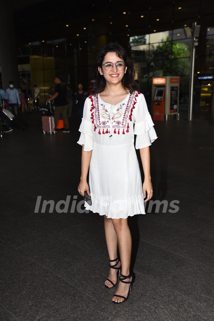 Shirley Setia spotted at the airport