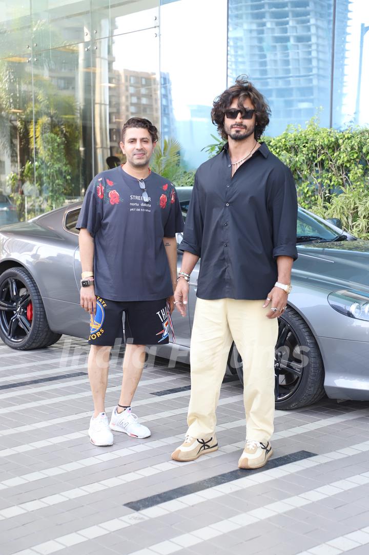 Faruk Kabir And Vidyut Jammwal spotted at Andheri