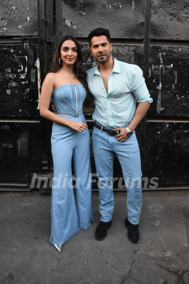 Varun Dhawan and Kiara Advani spotted on the set of Dance Deewane Juniors to promote their film JugJugg Jeeyo