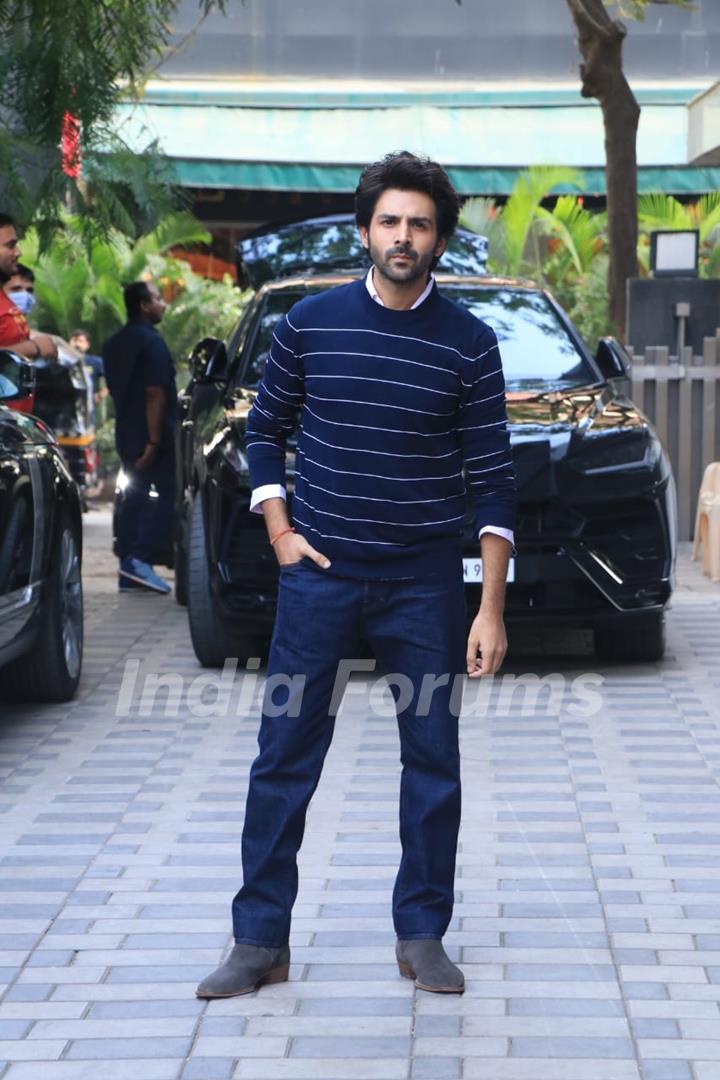 Kartik Aaryan spotted at Andheri