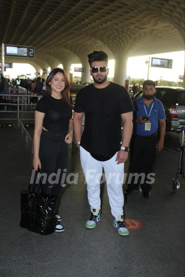 Mahira Sharma and Paras Chhabra spotted at the Mumbai airport