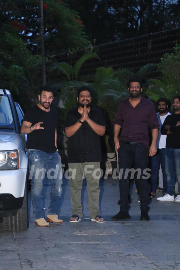 Saif Ali Khan, Prabhas, Kriti Sanon and others snapped at Om Raut’s house party in Bandra
