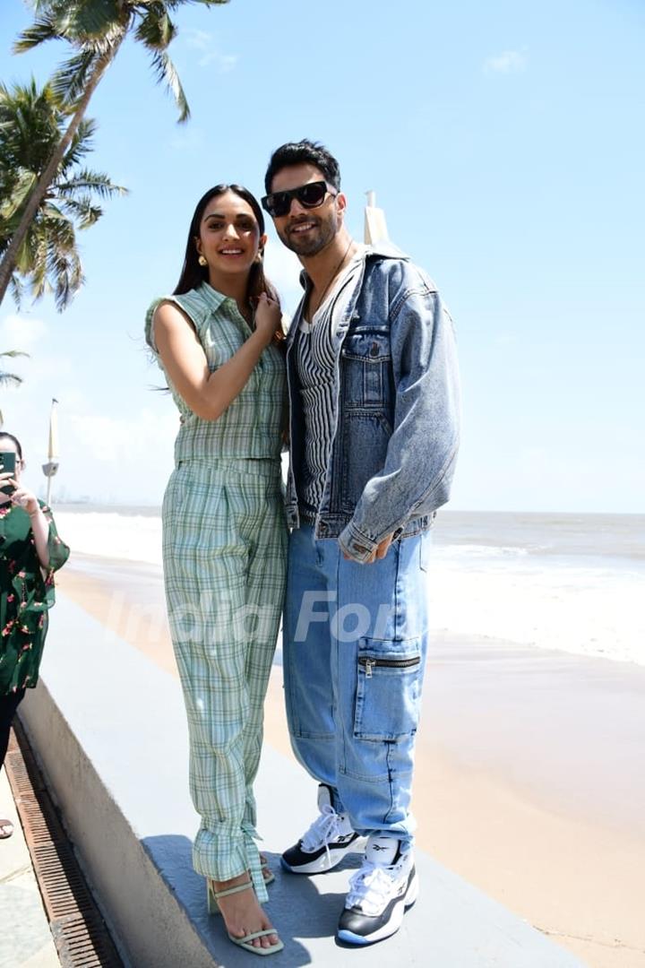 Kiara Advani poses with Varun Dhawan spotted promoting their upcoming film JugJugg Jeeyo in the city