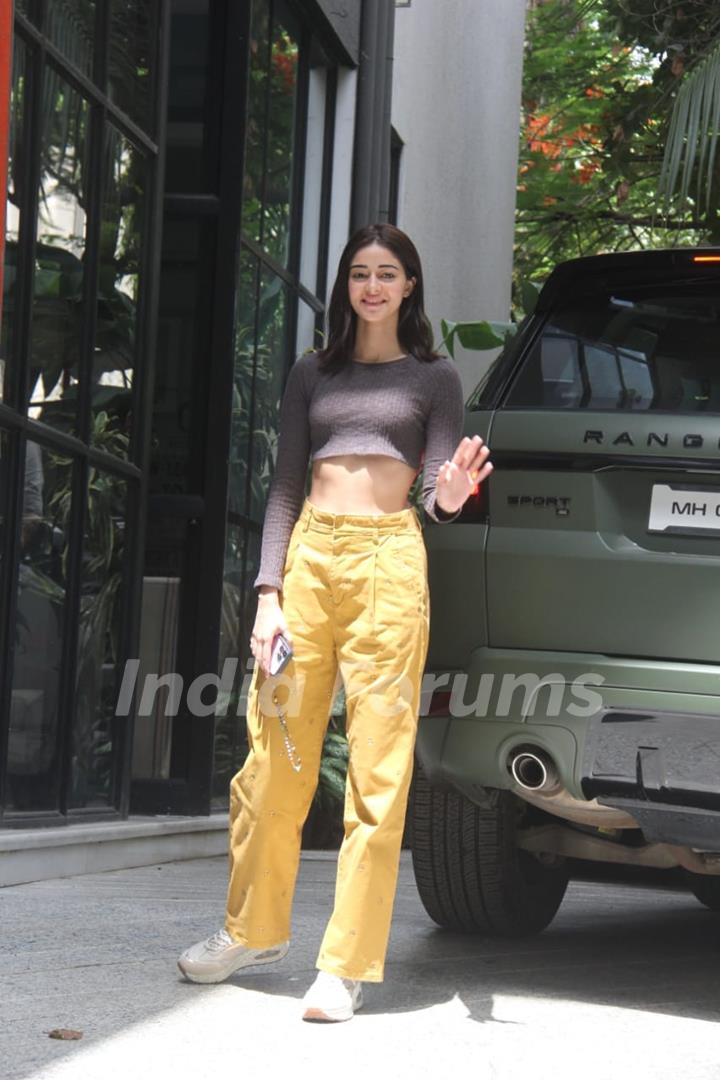 Ananya Panday spotted at Santacruz