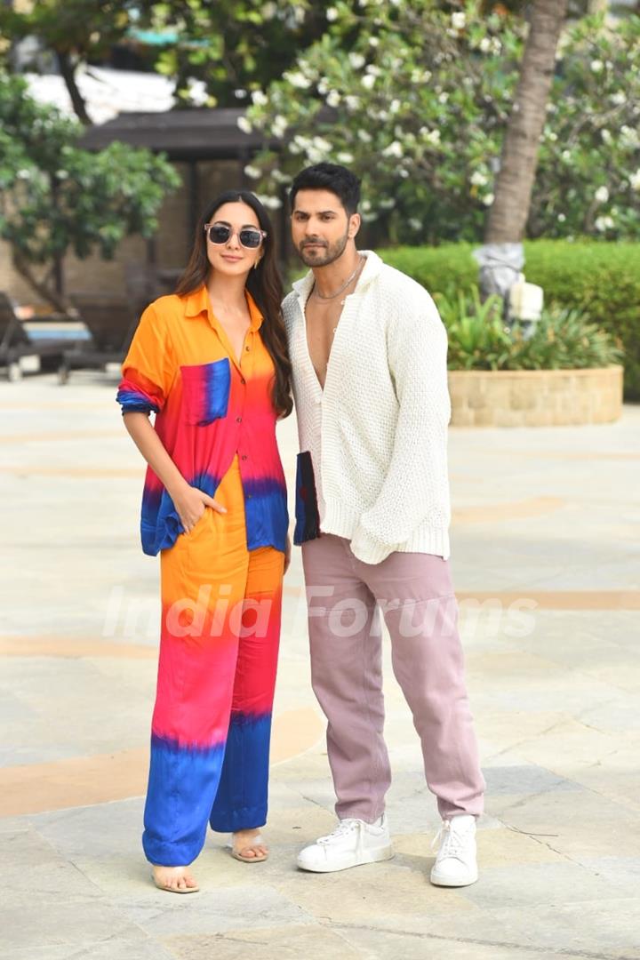 Kiara Advani and Varun Dhawan spotted promoting their upcoming film JugJugg Jeeyo in the city 