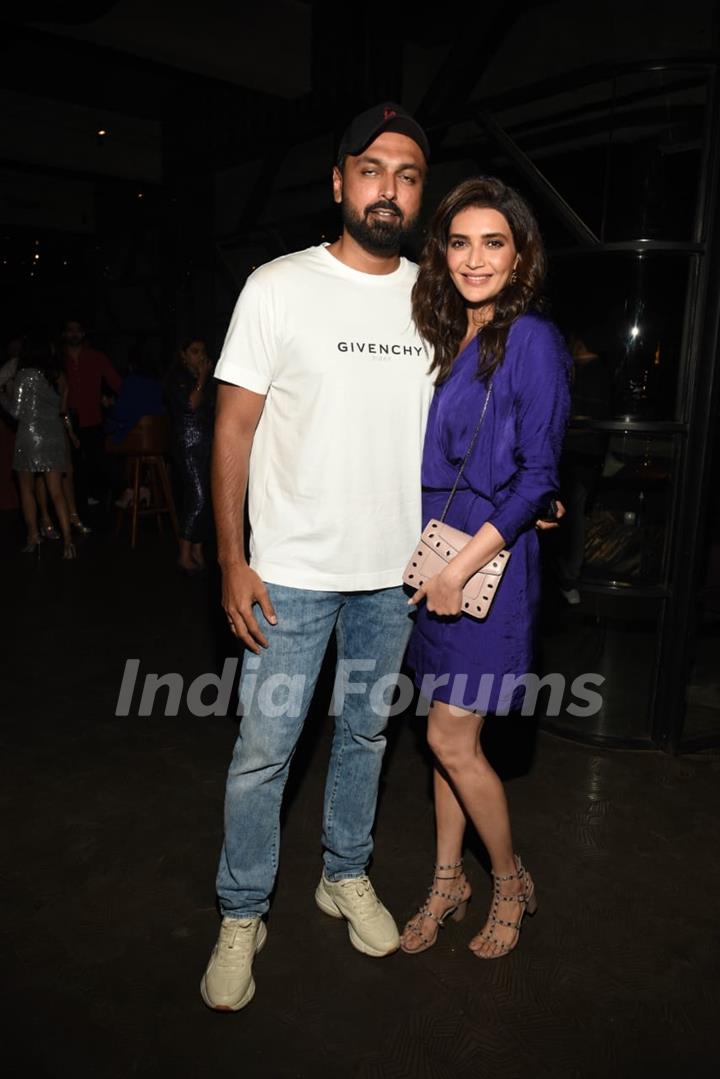 Karishma Tanna poses with husband Varun Bangera snapped at Ridhima Pandit’s birthday bash