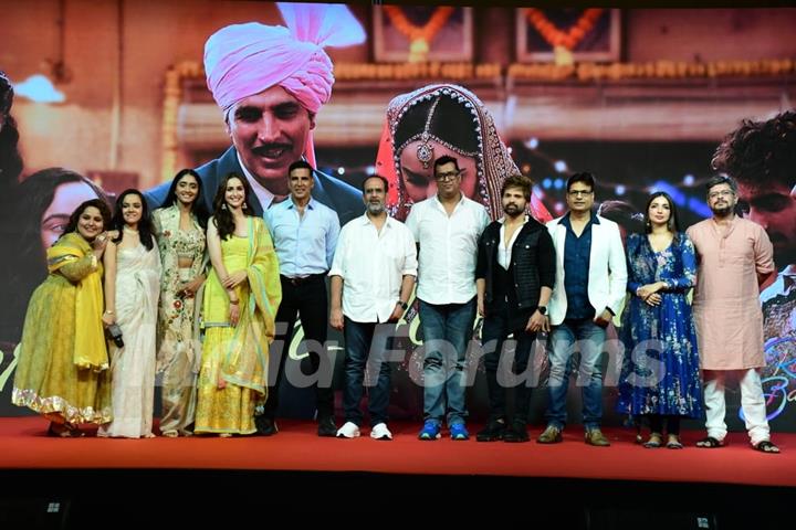 Akshay Kumar, Sadia Khateeb, Deepika Khanna, Sahejmeen Kaur, Smrithi Srikanth, Himesh Reshammiya and Aanand L. Rai clicked for Raksha Bandhan song launch at Lalit hotel 