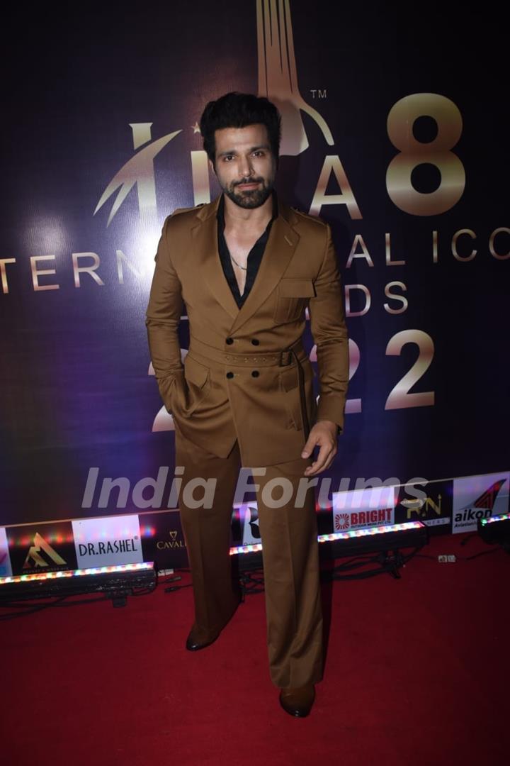 Rithvik Dhanjani clicked at The International Iconic Awards 2022