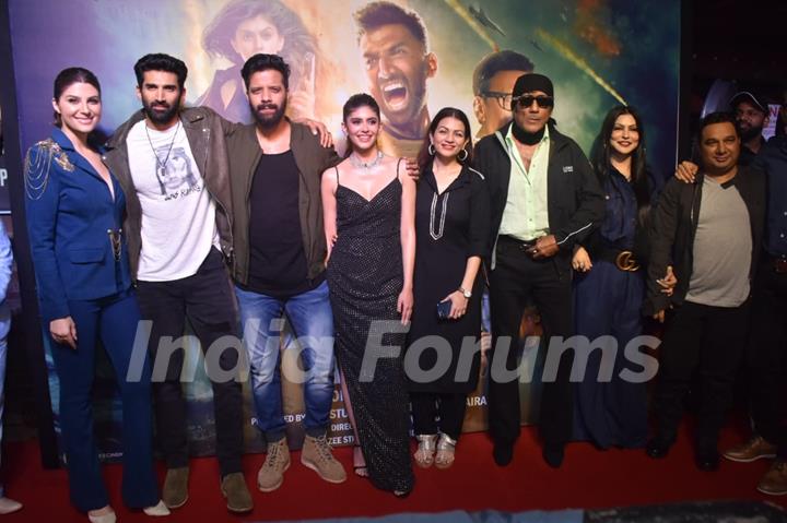 Elnaaz Norouzi, Aditya Roy Kapur, Kapil Verma, Sanjana Sanghi, Prachi Shah, Jackie Shroff, Shaira Khan, Ahmed Khan snapped the premiere of Rashtra Kavach OM at Gaiety Galaxy in Bandra