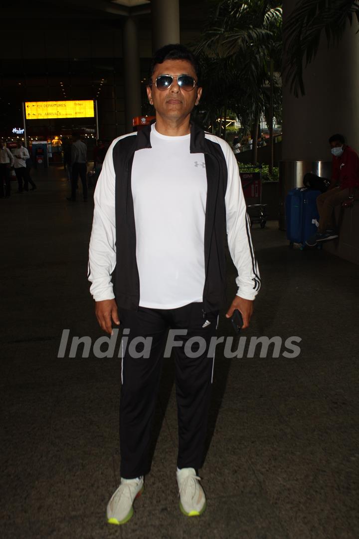 Anand Pandit spotted at the Mumbai airport