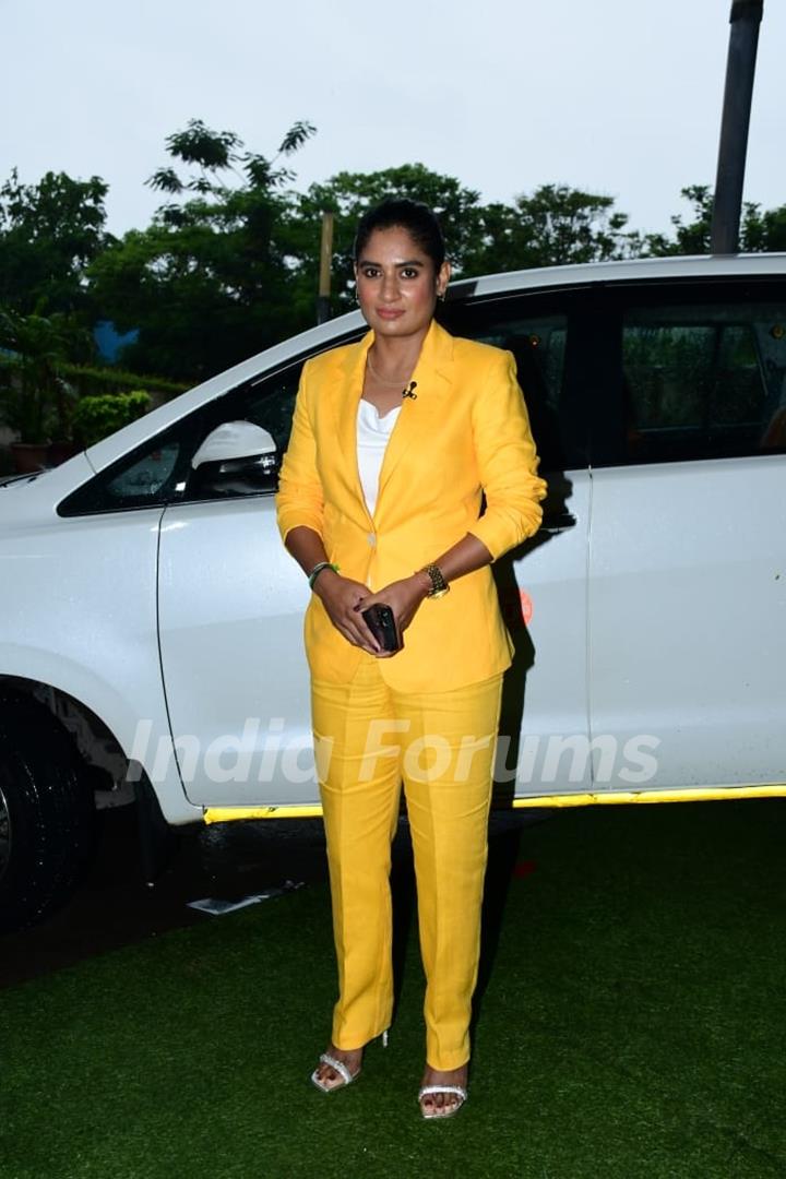 Mithali Raj clicked on the sets of Dance Deewane Juniors