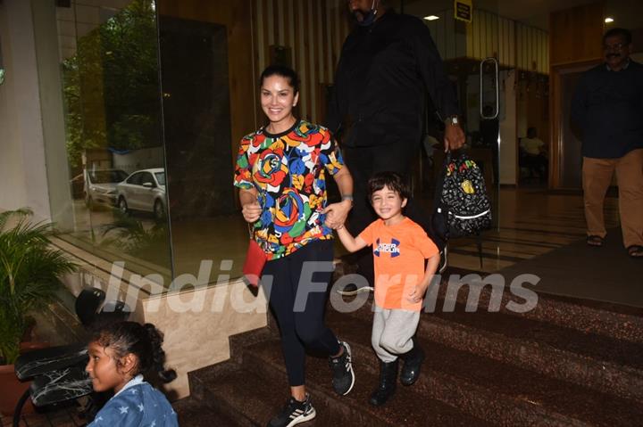 Sunny Leone spotted with her kids in Andheri 