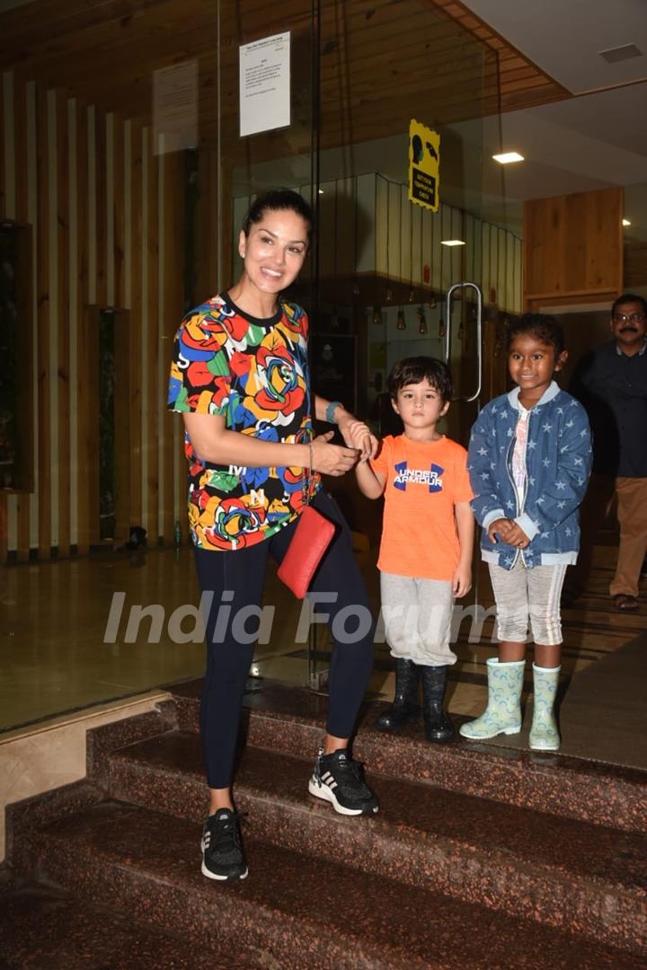 Sunny Leone spotted with her kids in Andheri 