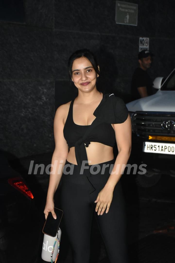 Neha Sharma spotted in Bandra 