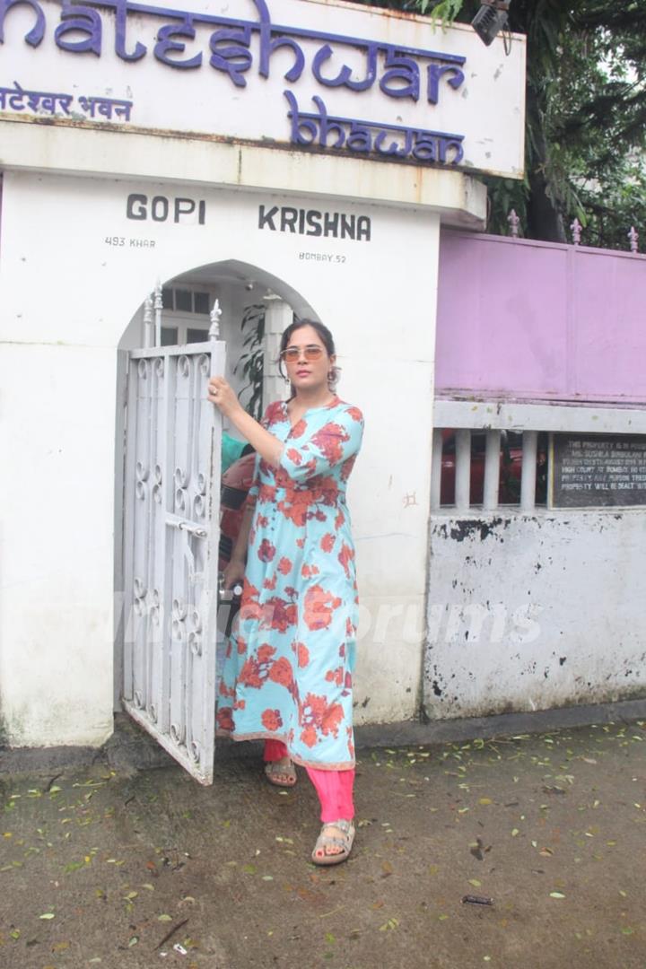 Richa Chadha spotted in Bandra