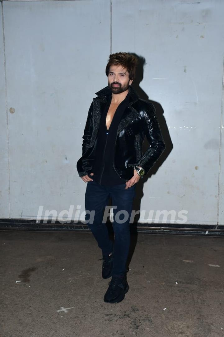 Himesh Reshammiya spotted on the set of Supertar Singer 2