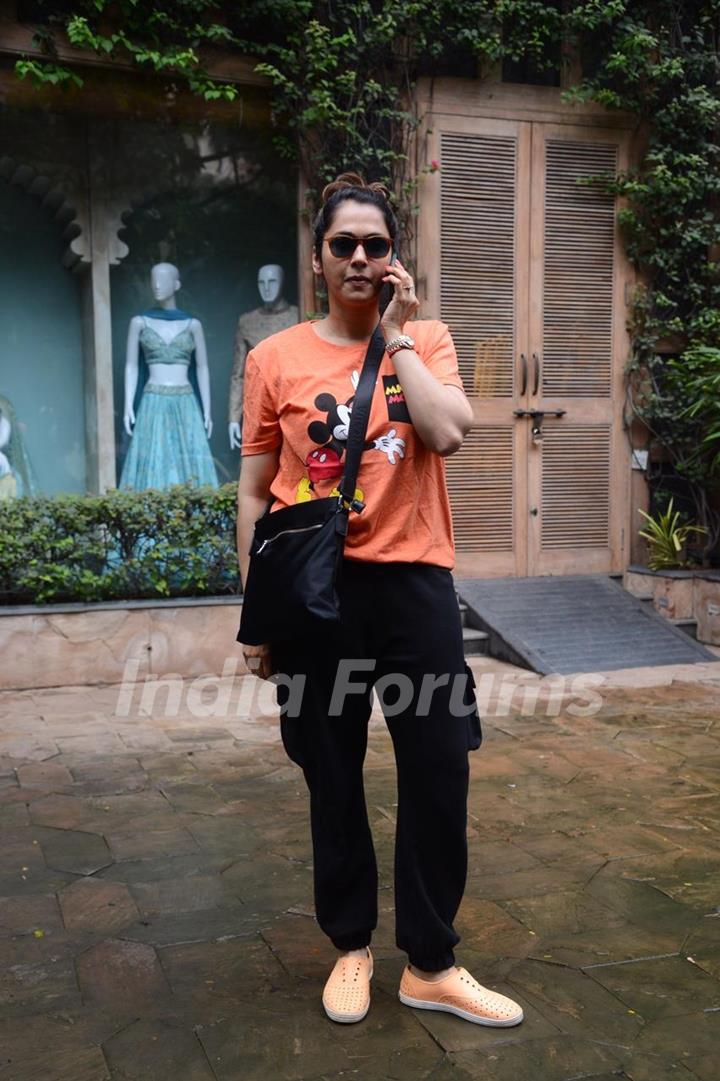 Isha Koppikar spotted in Bandra