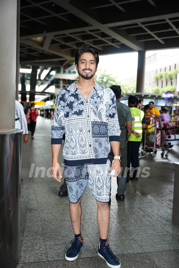 Faisal Shaikh spotted at the Mumbai airport