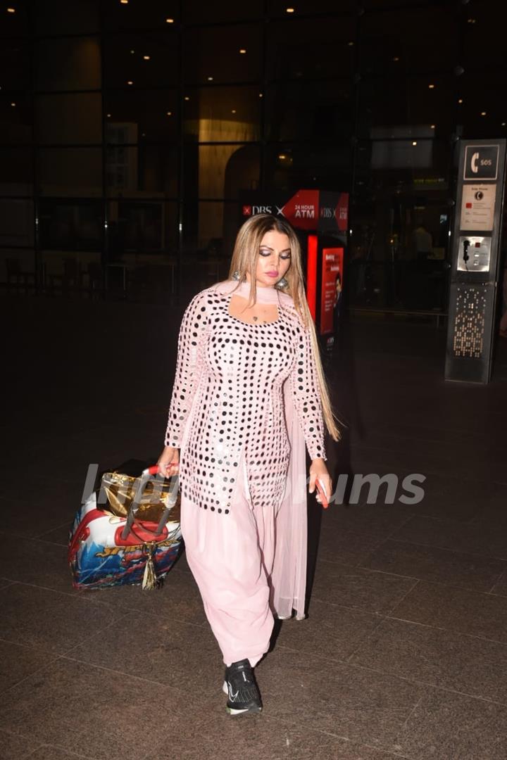 Rakhi Sawant spotted at Mumbai airport