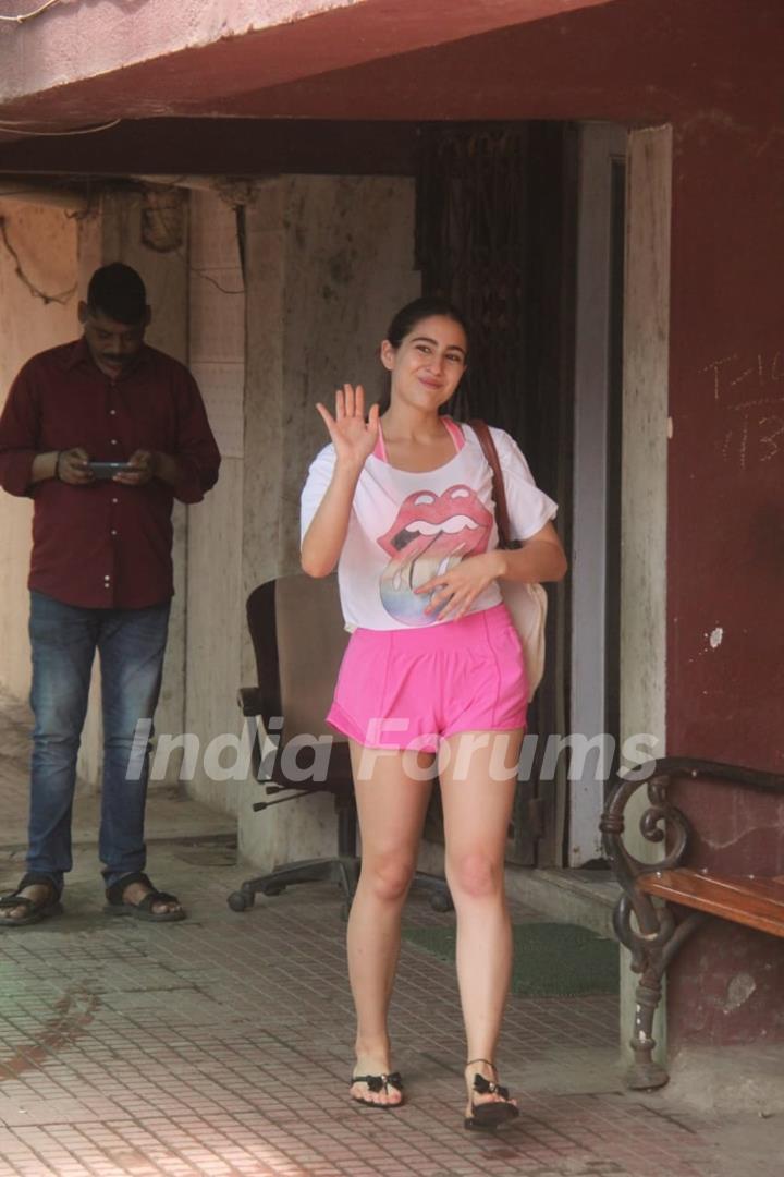 Sara Ali Khan spotted in Bandra