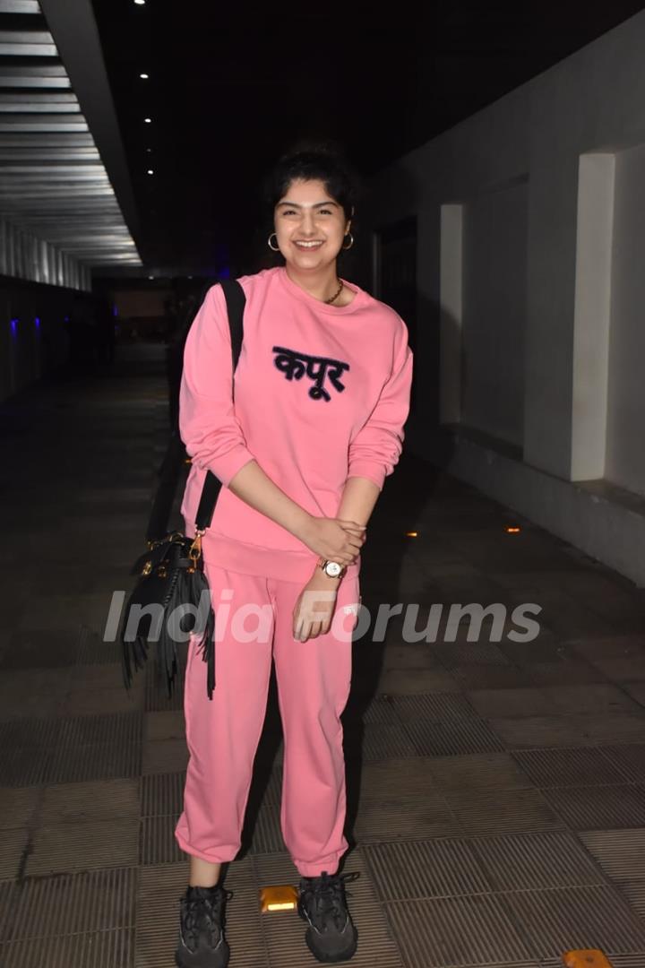 Anshula Kapoor spotted flaunting a pink कपूर print track suit