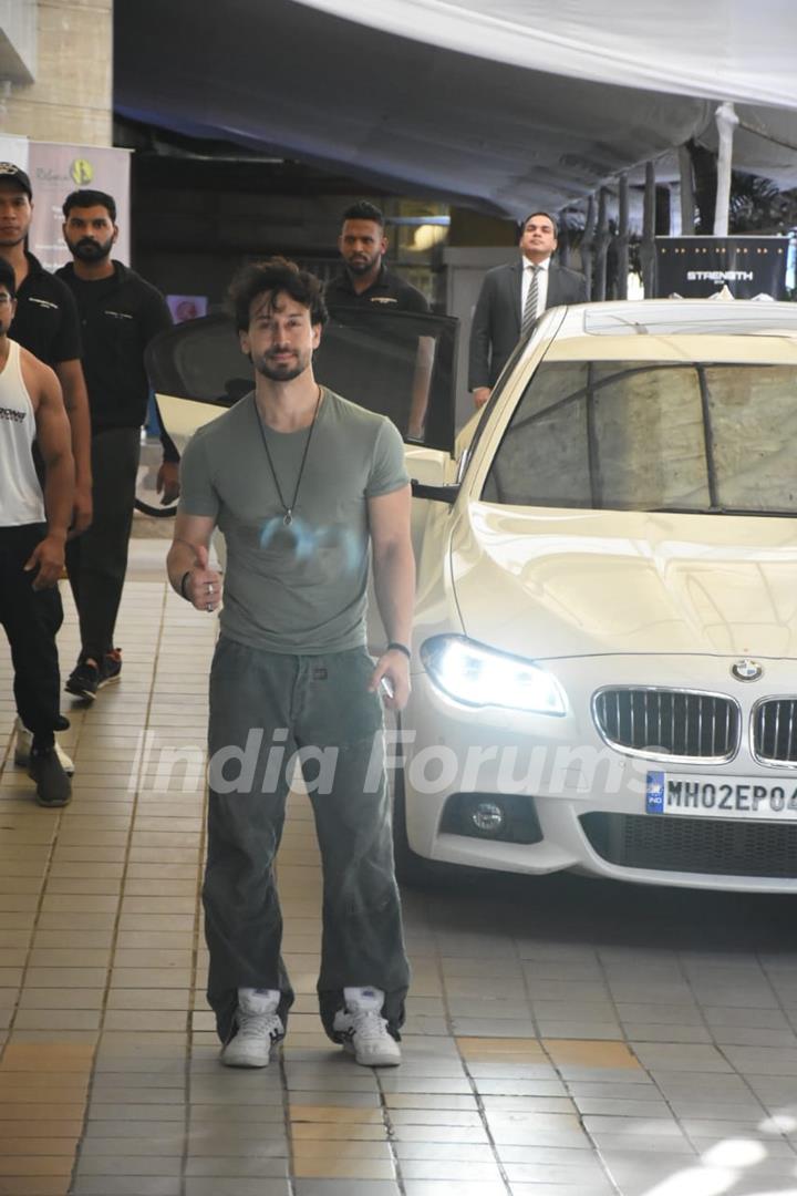 Tiger Shroff spotted in the city 