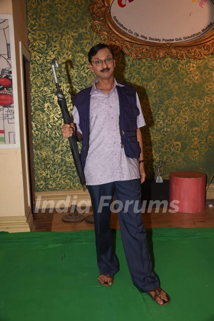 Shyam Pathak spotted on the set of Taarak Mehta Ka Ooltah Chashmah 