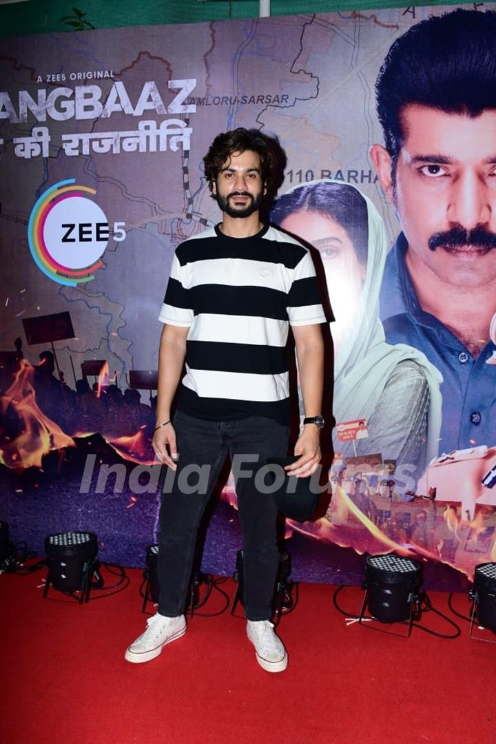  Sunny Kaushal spotted the screening of Rangbaaz – Darr Ki Rajneeti at Sunny Super Sound in Juhu