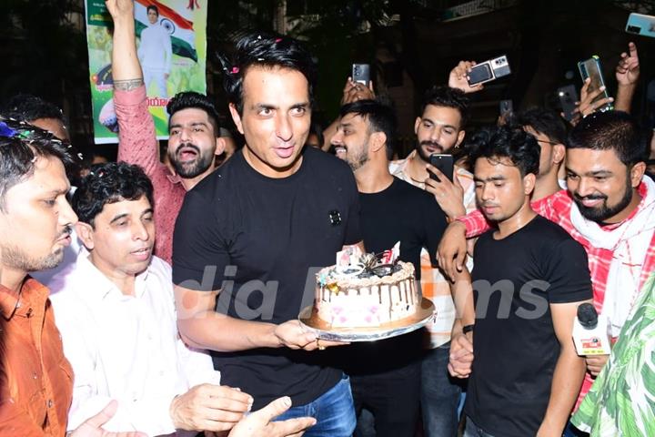 Sonu Sood celebrates his birthday 