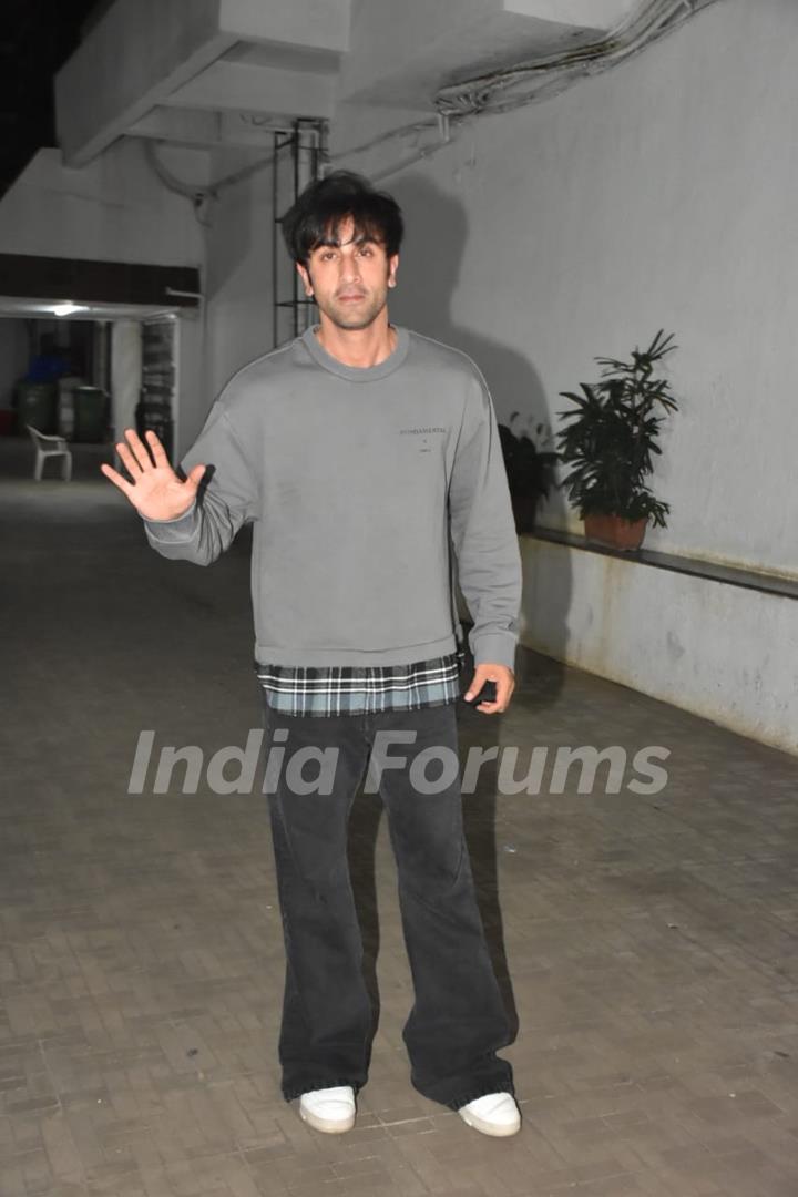 Ranbir Kapoor spotted at Karan Johar office in Khar