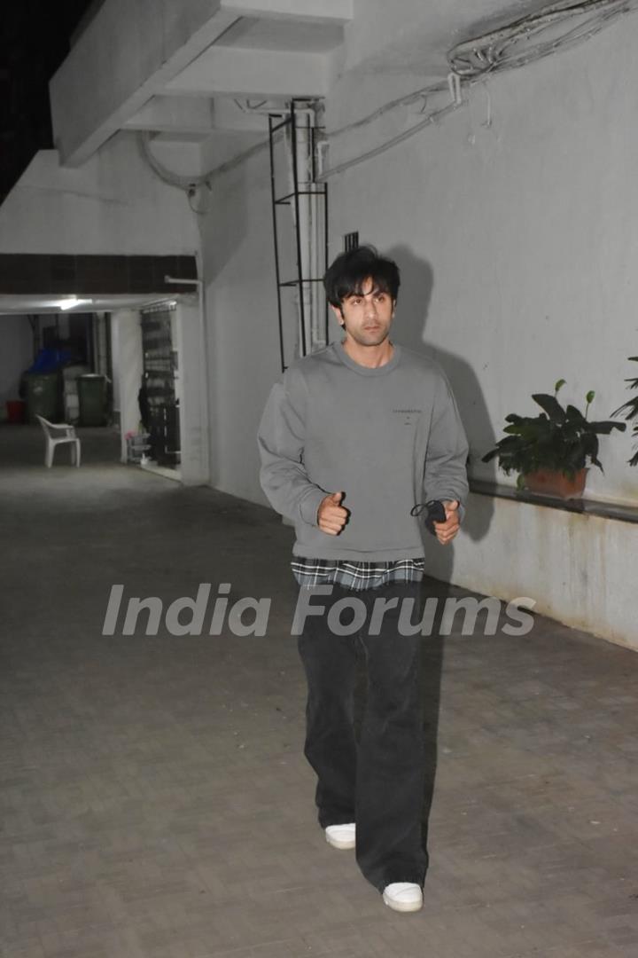 Ranbir Kapoor spotted at Karan Johar office in Khar