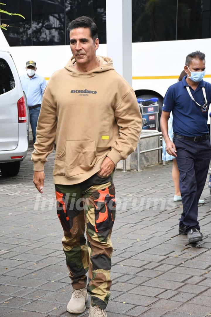 Akshay Kumar spotted at the Kalina airport