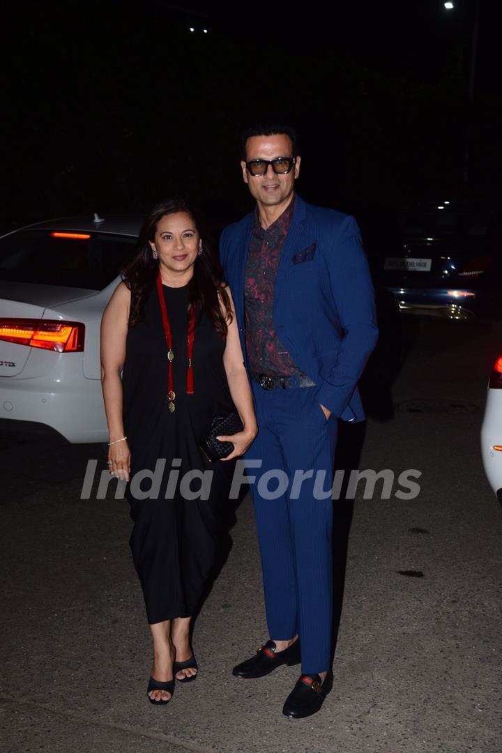 Manasi Joshi Roy, Rohit Roy snapped at Rohit Aggarwal’s birthday bash