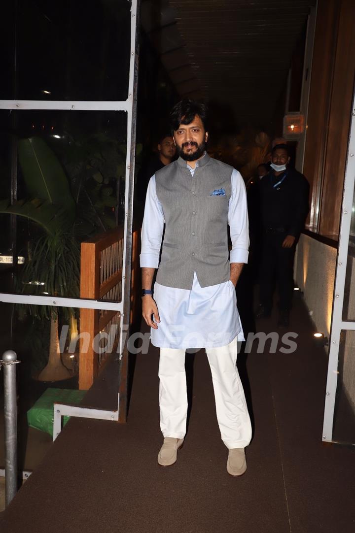 Riteish Deshmukh snapped at Bastian in Worli