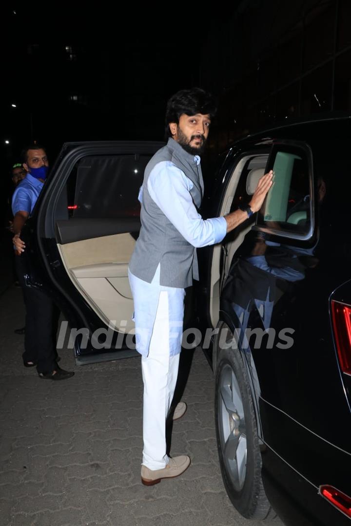 Riteish Deshmukh snapped at Bastian in Worli