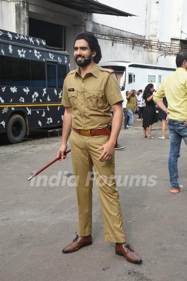 Raksha Bandhan team spotted promoting their film in the city 