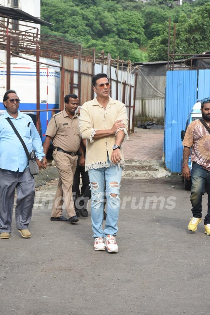 Akshay Kumar spotted promoting Raksha Bandhan 