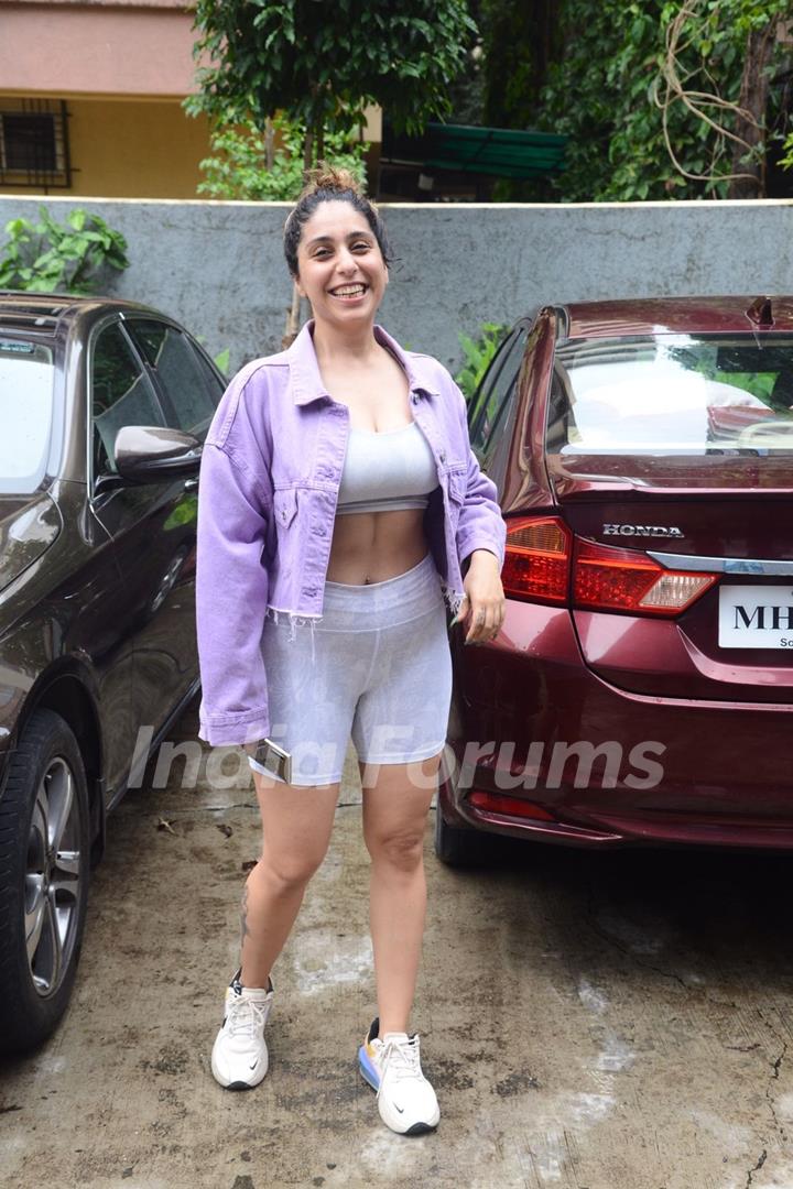 Neha Bhasin spotted in Bandra