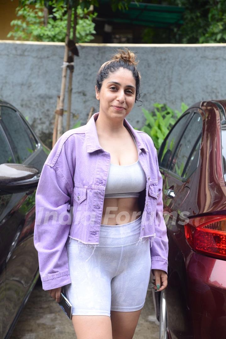 Neha Bhasin spotted in Bandra