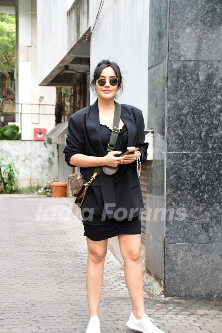 Neha Sharma spotted in Santacruz