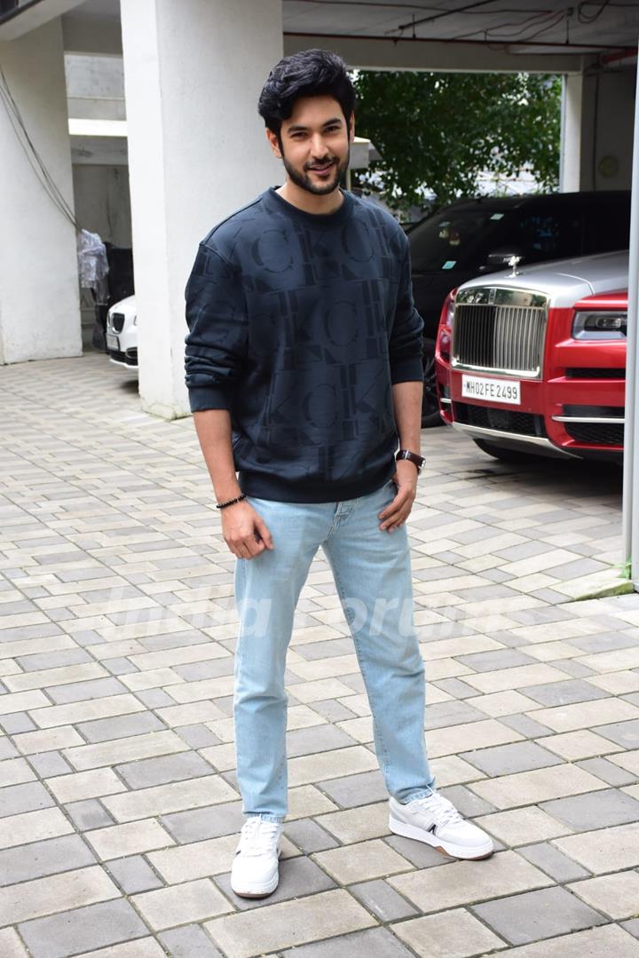  Shivin Narang spotted promoting their latest song Barsaat Ho Jaaye at T-Series Office in Andheri 