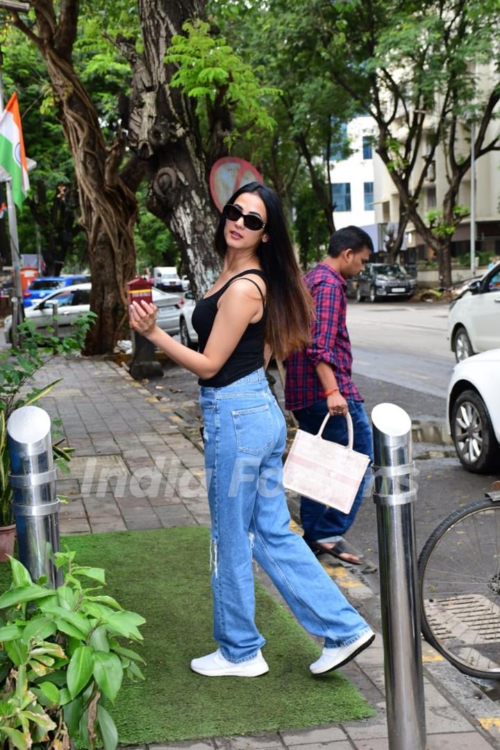 Sonal Chauhan spotted in Bandra