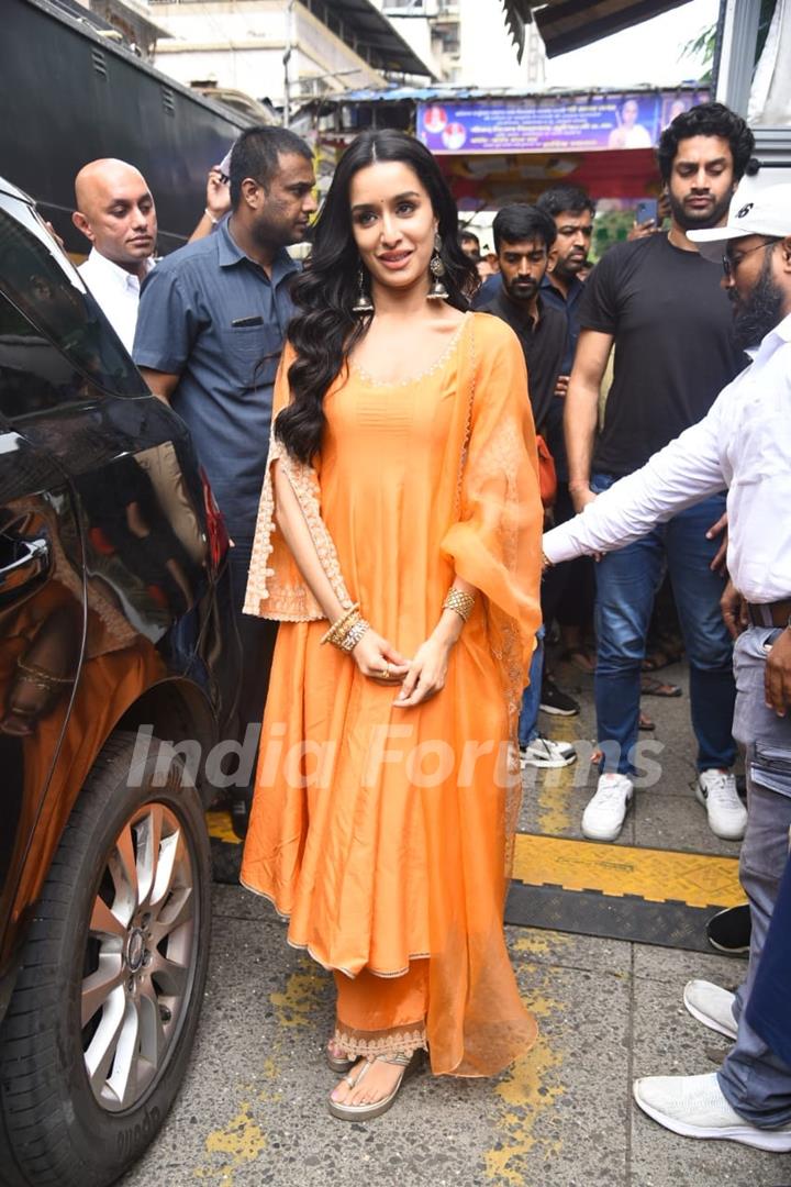 Shraddha Kapoor snapped at Tembhi Naka on occasion of Dahi handi in Thane